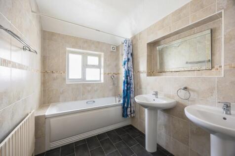 Grange Park Bathr...