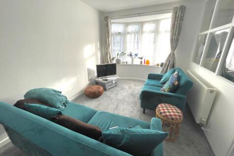 40 Beaumont Park ...