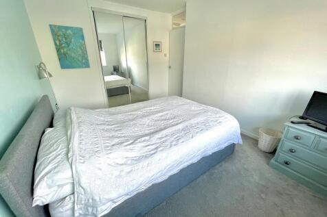 40 Beaumont Park ...