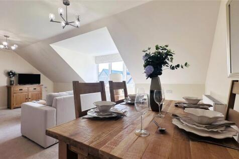 Dining/ Living