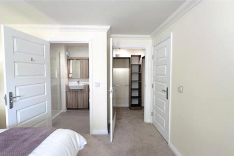 Ensuite and Wardobe