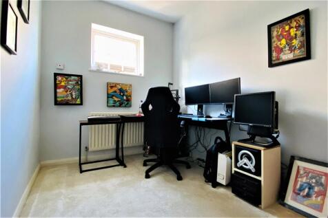 Bedroom/Study