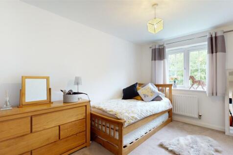 BEDROOM FIVE