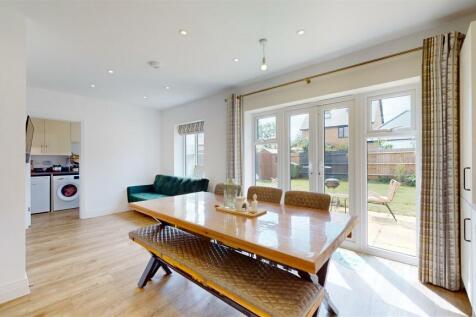 KITCHEN/DINING/FAMILY ROOM