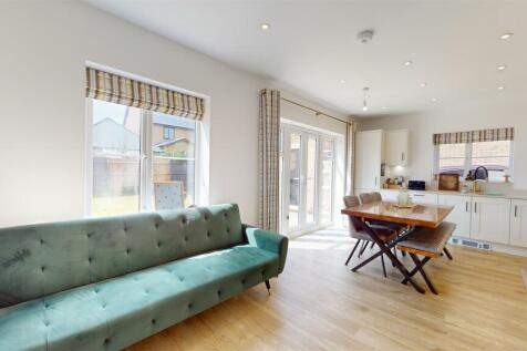 KITCHEN/DINING/FAMILY ROOM