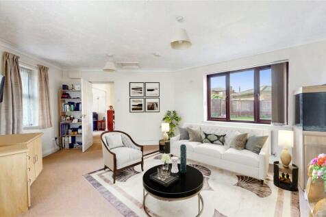 Family-room complete.jpg