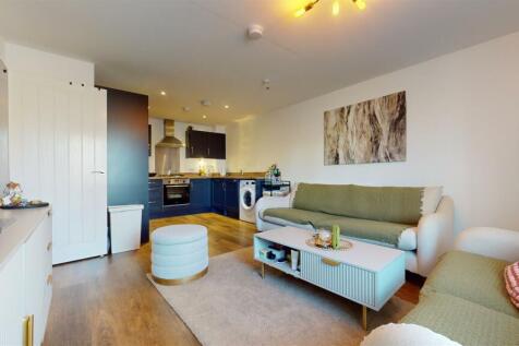 OPEN PLAN KITCHEN/LIVING AREA