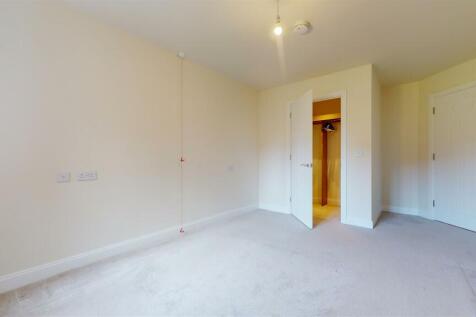 WALK IN WARDROBE