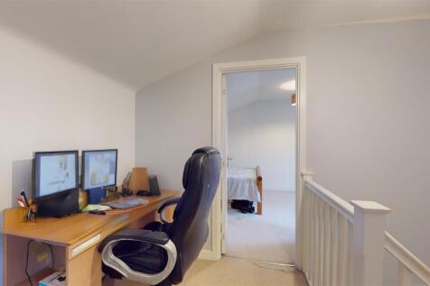 SECOND FLOOR LANDING