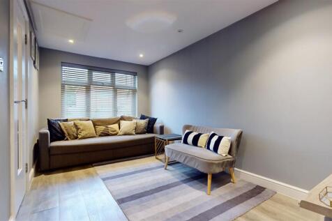 BEDROOM FOUR/FAMILY ROOM