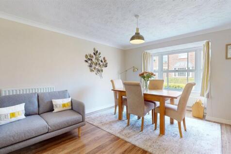 OPEN PLAN KITCHEN DINING ROOM