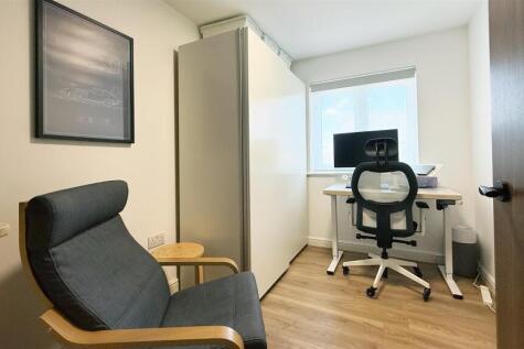Bedroom 3 a.jpg