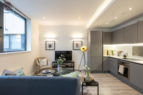 Foxhunter Drive, Milton Keynes 12 © David Phillips