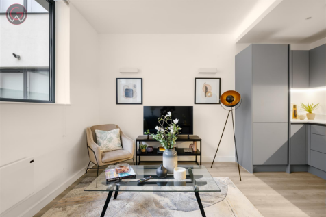 Foxhunter Drive, Milton Keynes 3 © David Phillips 