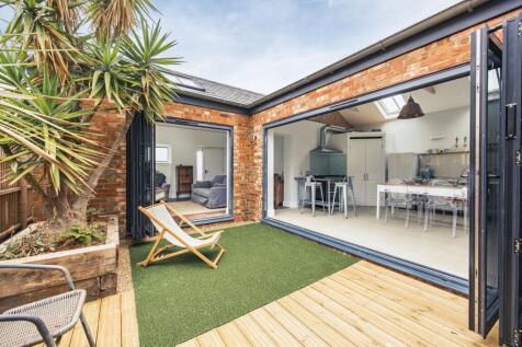 Property Image 11