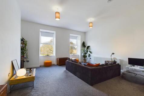 lounge 3.jpg