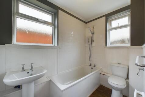 Bath 1.jpg