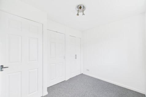 CAM01832G0-PR0195-STILL006.jpg