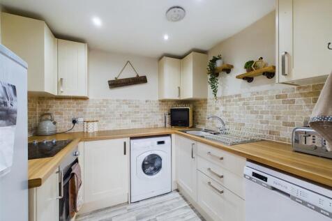 Kitchen 5.jpg
