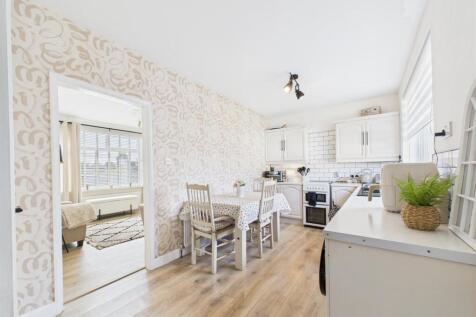 Kitchen 3.jpg