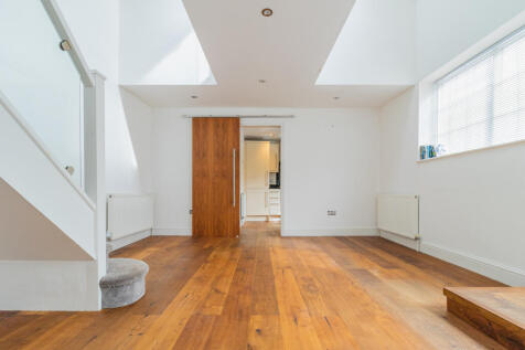 Reception-Room-(5)
