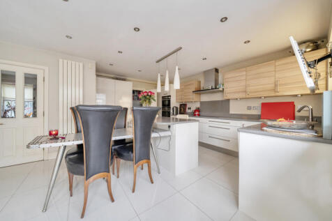 1365613-22-68f245...