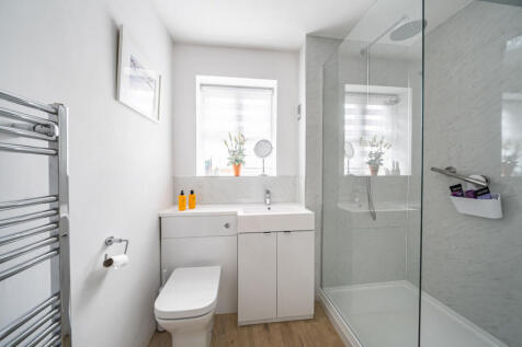 1330713-16-688239...