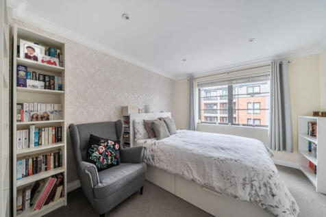 1361926-7-68dcf66...