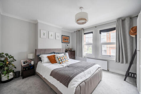 1369537-12-68ef7f...