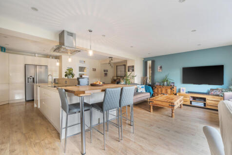 1371775-25-6900e9...