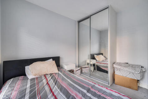 1375708-21-690b8f...