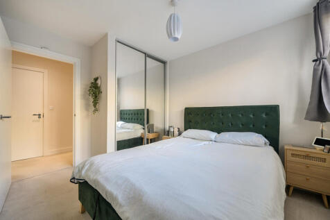 1380300-3-691615d...