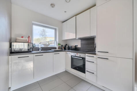 1383305-11-691c5d...