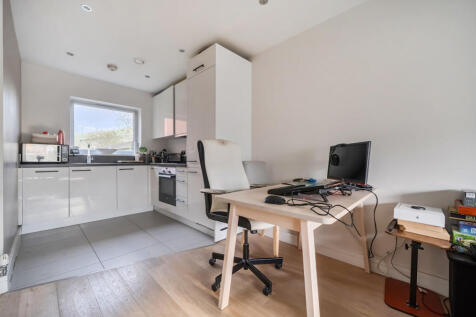 1383305-10-691c5d...