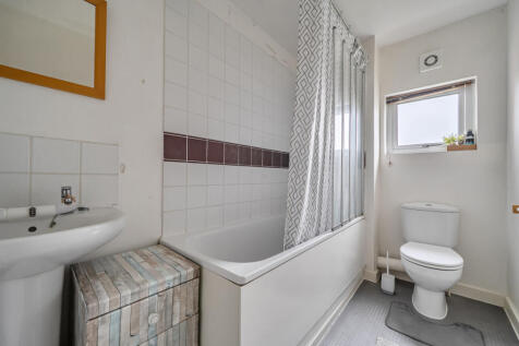 1383780-6-692871b...