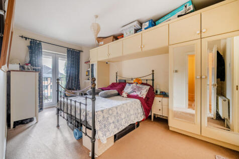 1363519-15-68fa3c...