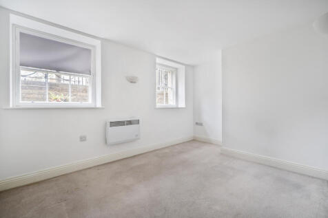 1369097-5-68ee0fd...