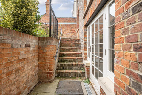 1369097-18-68ee10...