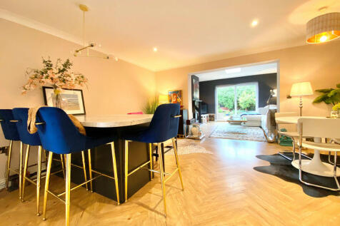 Dining Area/Recep...