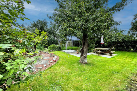 Private Gardens