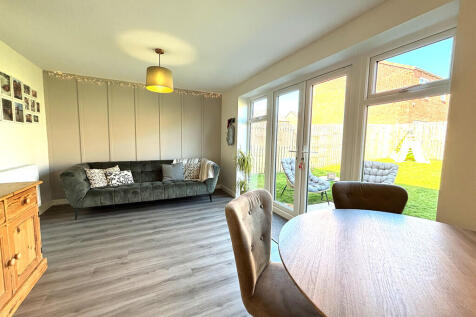 Day Room/Kitchen