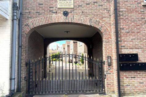 Secure gated entr...