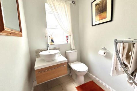 Cloakroom/WC