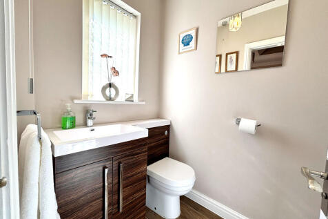 Cloakroom/WC