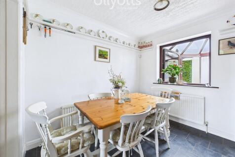Breakfast Room 