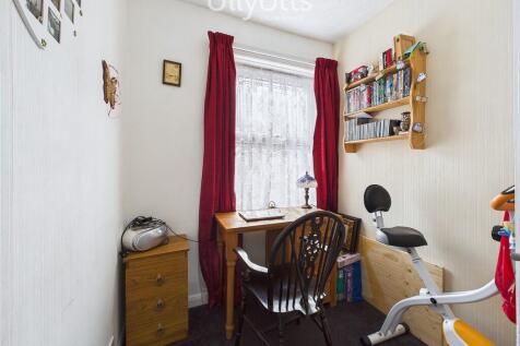 Office/Bedroom 4 