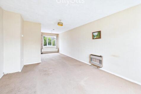 Lounge/Dining Are...