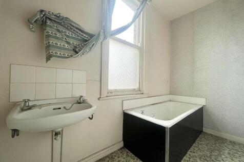 First Floor Bathr...