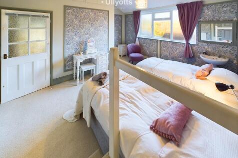 Cottage Bedroom 2