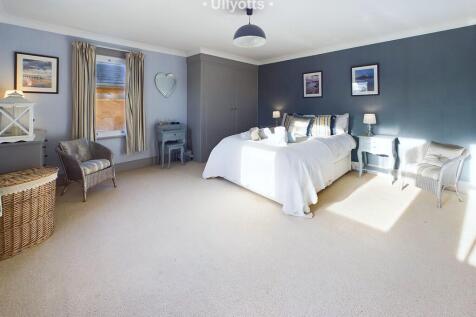 Cottage Bedroom 1